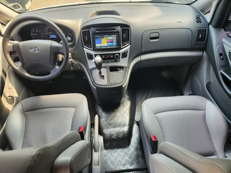Hyundai Grand Starex