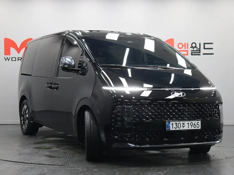 Hyundai Staria