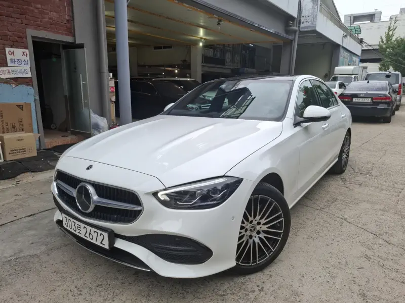 Mercedes-Benz C-Class