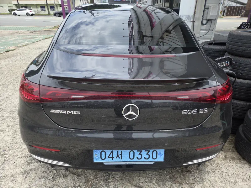 Mercedes-Benz EQE