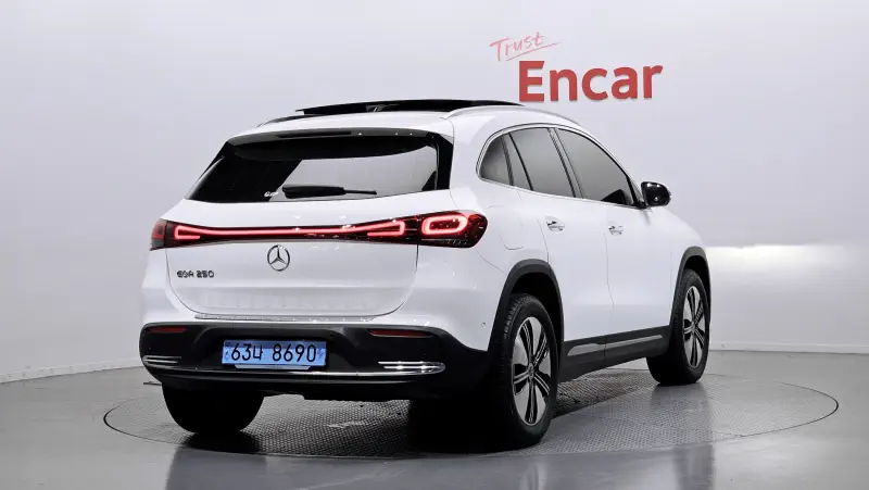 Mercedes-Benz EQA