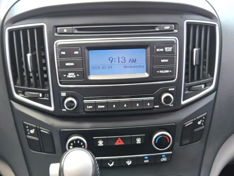 Hyundai Grand Starex