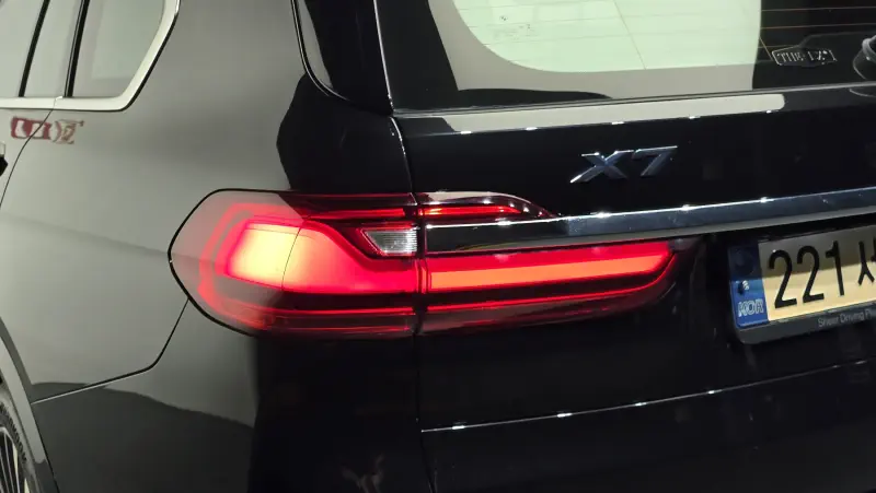 BMW X7
