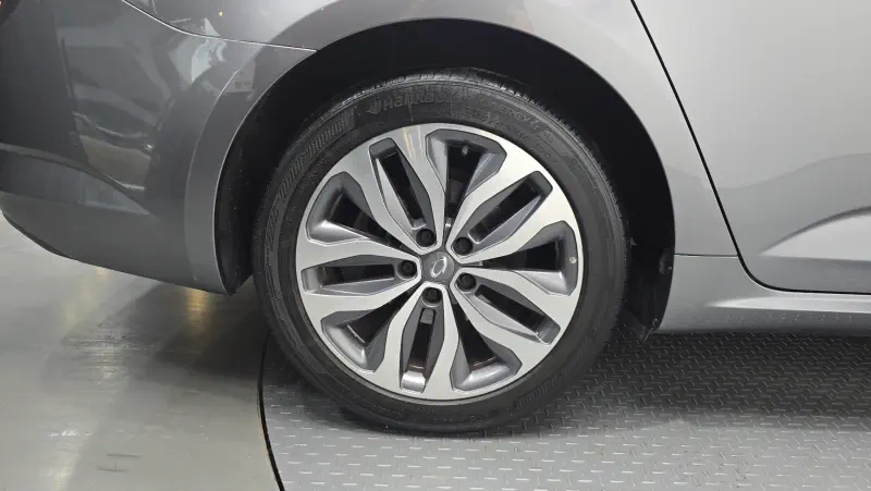 Renault Samsung SM6