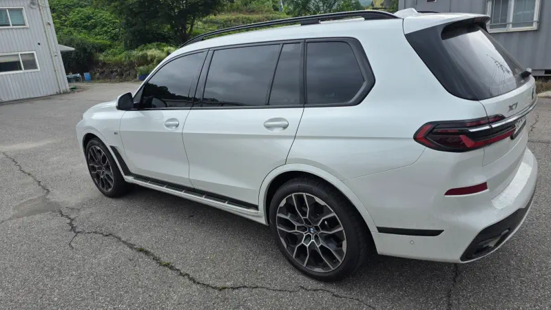 BMW X7