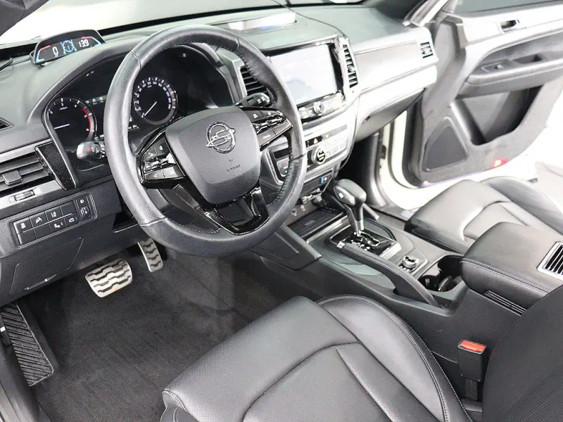 SsangYong Rexton Sports