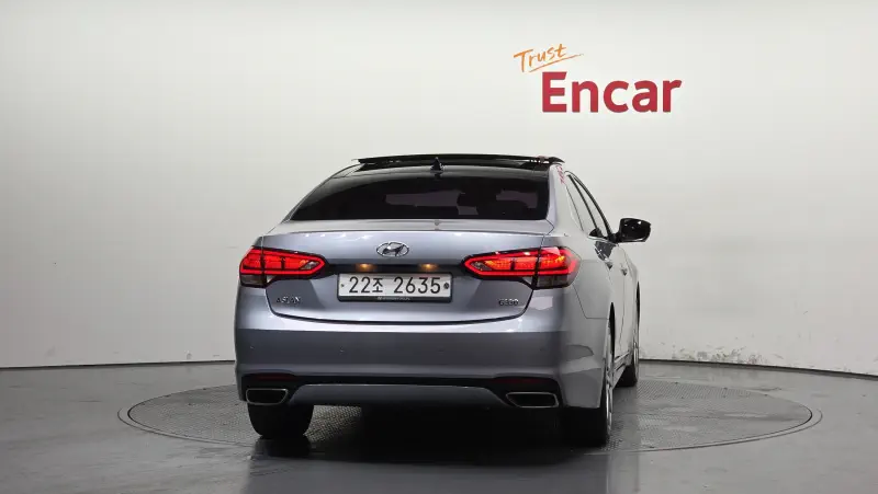 Hyundai Aslan