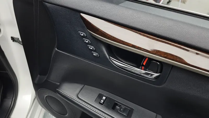 Lexus ES300h