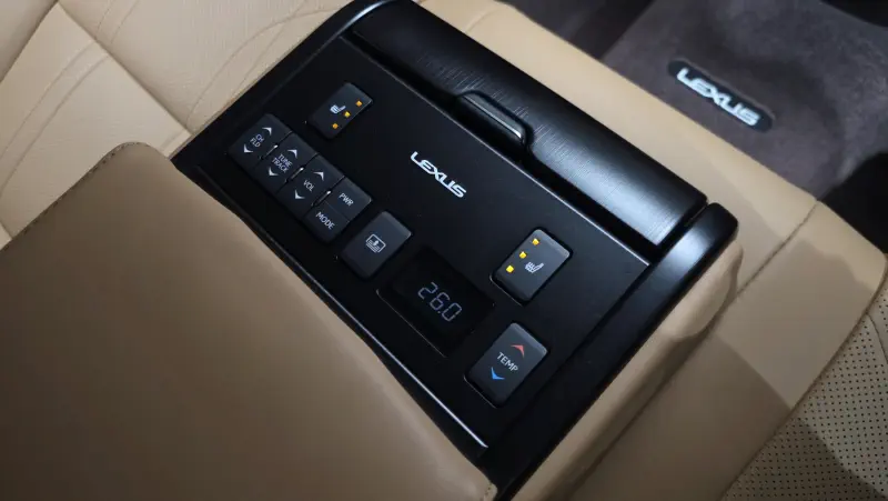 Lexus ES300h