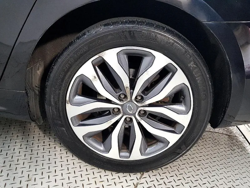 Renault Samsung SM6