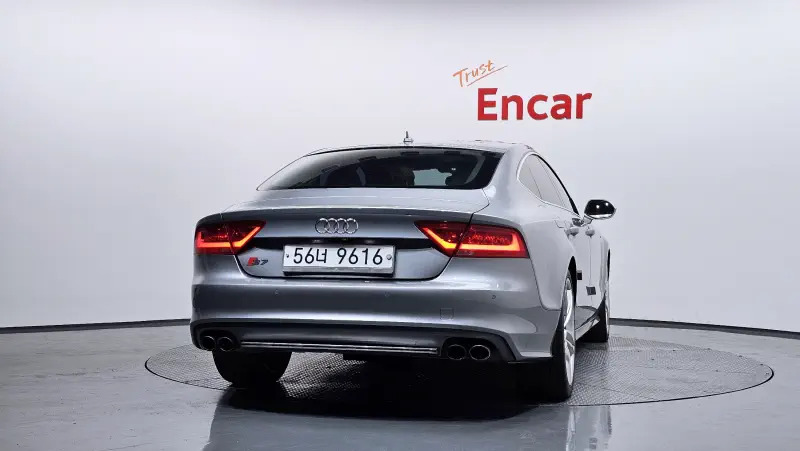Audi S7
