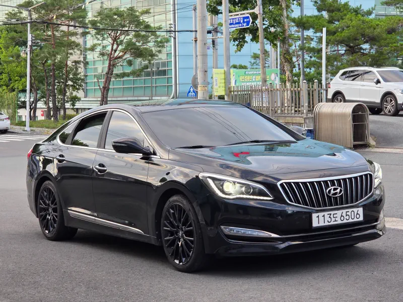Hyundai Aslan