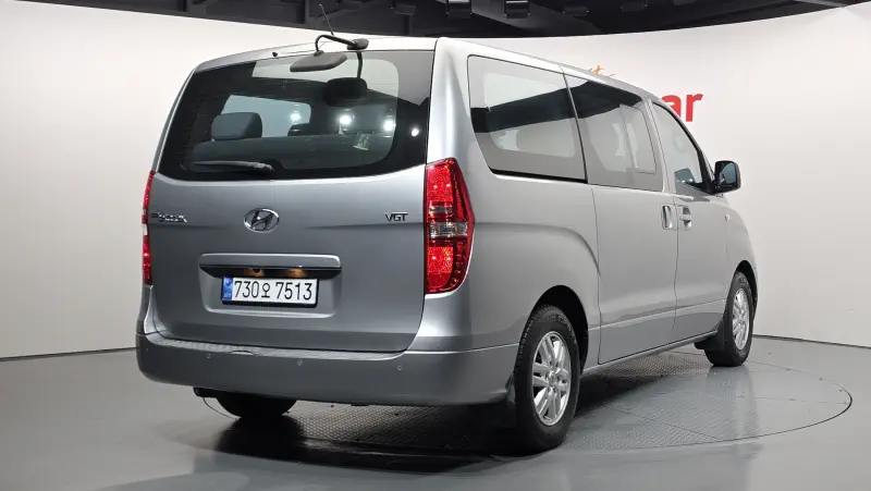 Hyundai Grand Starex