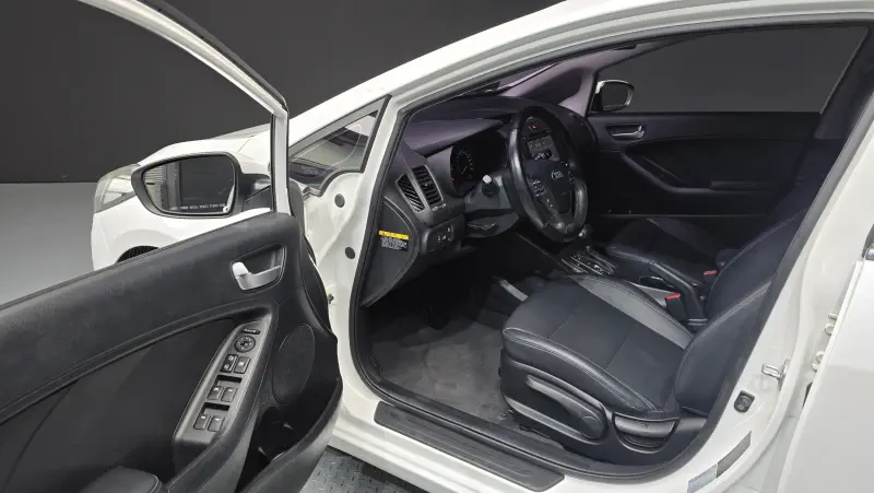 Купить Kia K3 Gyeonggi из Кореи