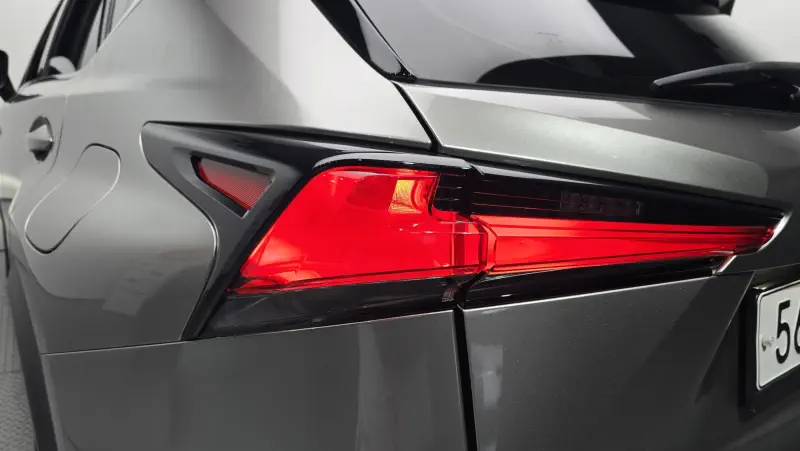 Lexus NX300h