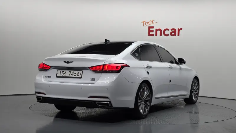 Hyundai Genesis