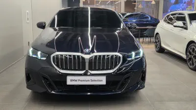 BMW i5