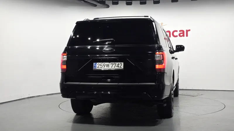 Ford Expedition