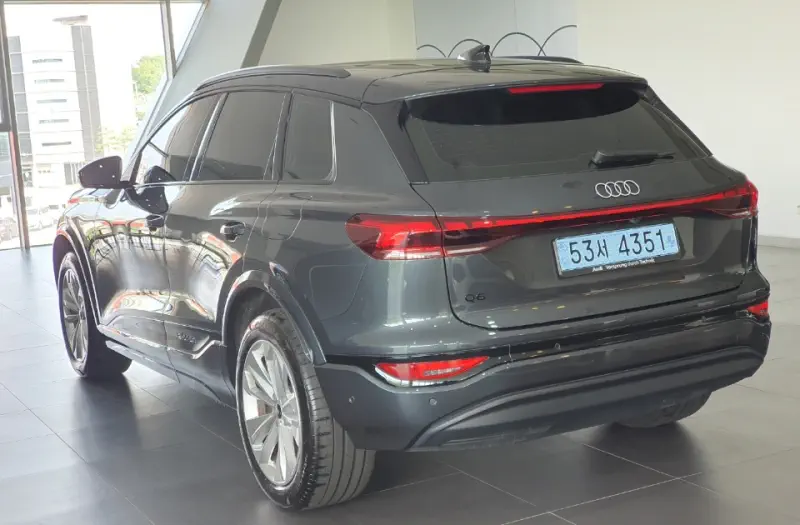 Audi Q6 e-tron
