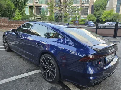Audi S7