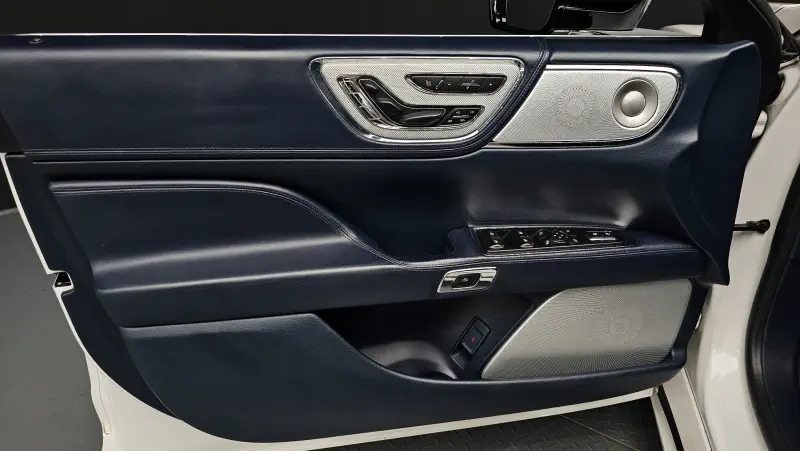 Lincoln Continental