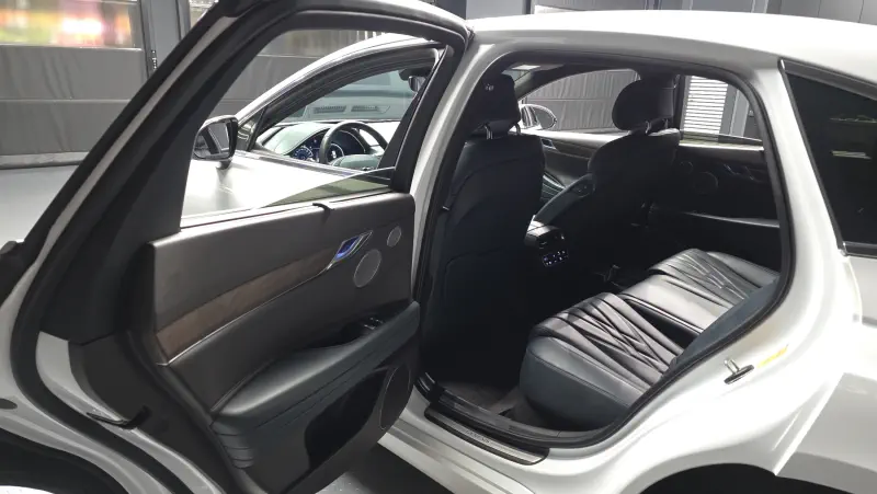 Genesis Electrified G80