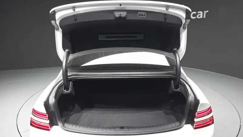 Genesis Electrified G80