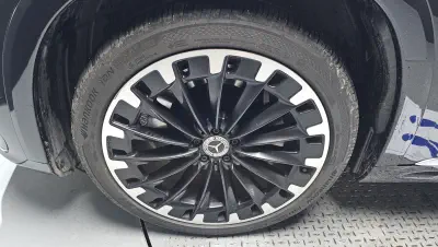 Mercedes-Benz EQS SUV