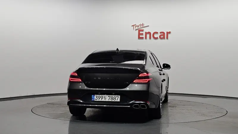 Genesis G70