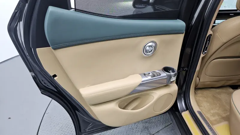 Genesis GV60
