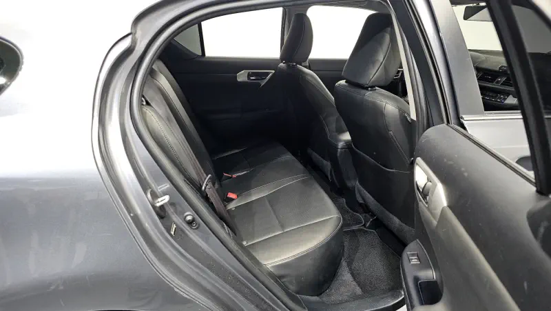 Lexus CT200h