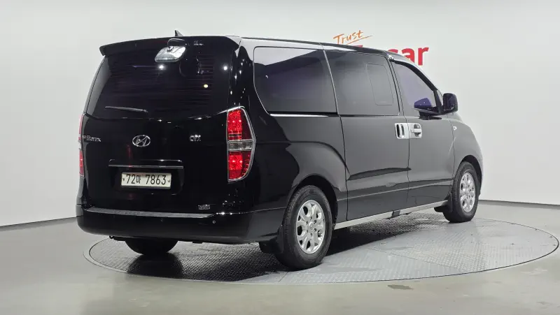 Hyundai Grand Starex