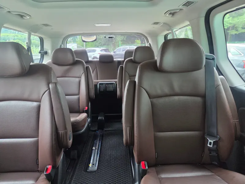 Hyundai Grand Starex