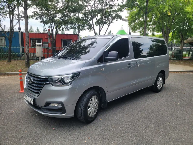 Hyundai Grand Starex