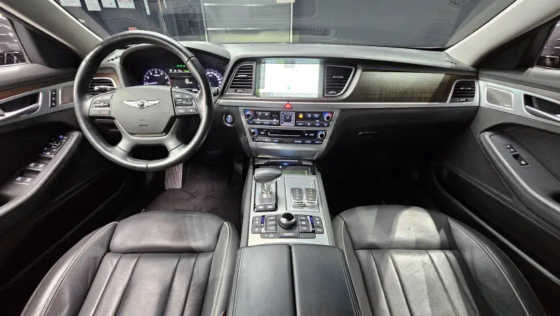 Genesis G80