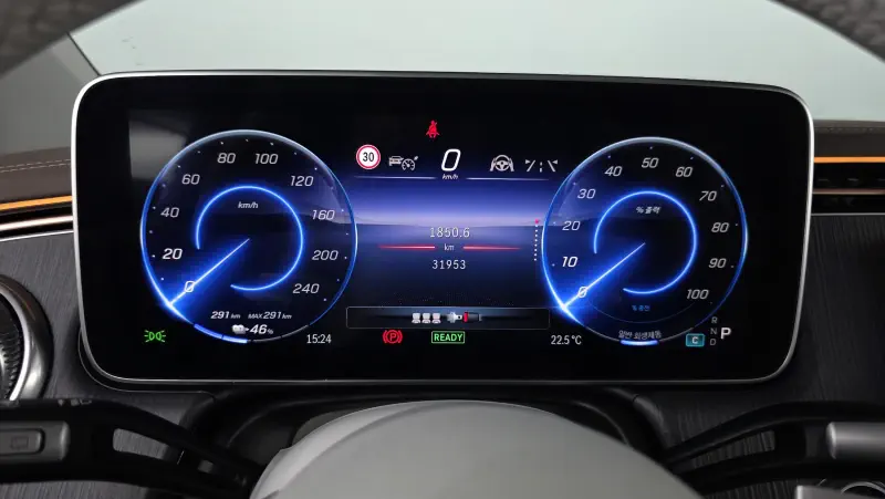 Mercedes-Benz EQS SUV