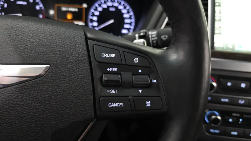 Купить Hyundai Genesis Daegu из Кореи
