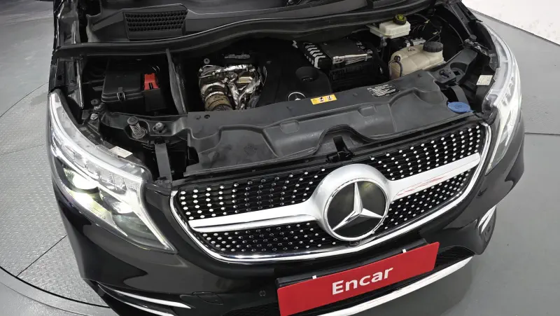 Mercedes-Benz V-Class