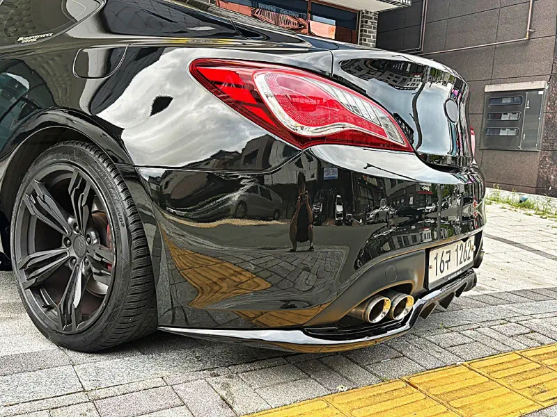 Hyundai Genesis