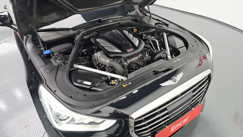 Genesis EQ900