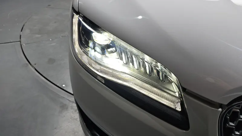 Lincoln Mkz