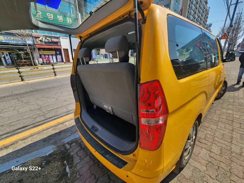 Hyundai Grand Starex