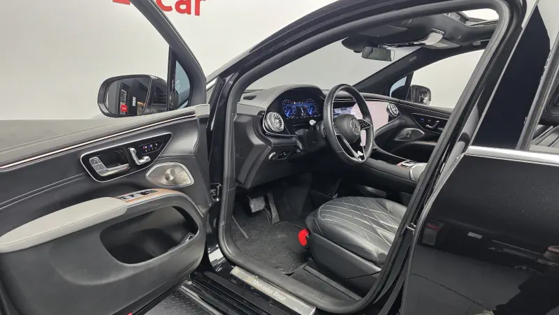 Mercedes-Benz EQS SUV