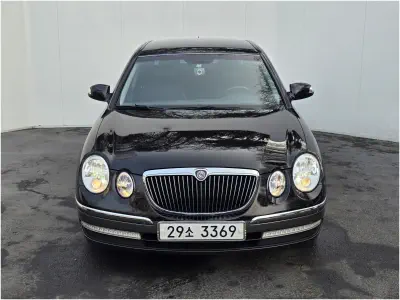 Kia Opirus
