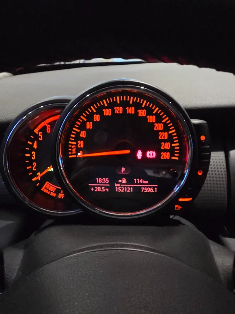 Mini Hatch