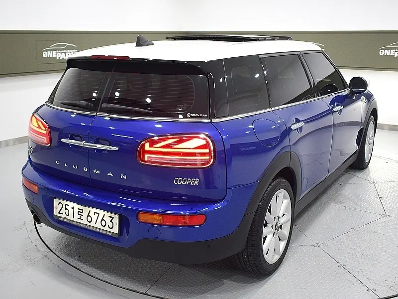 MINI Clubman