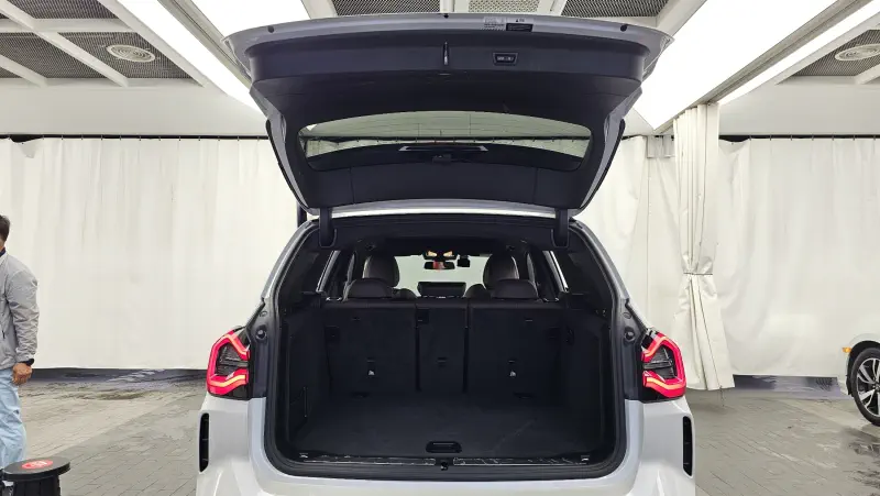 BMW iX3
