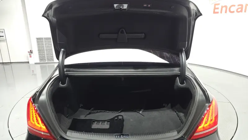 Genesis EQ900