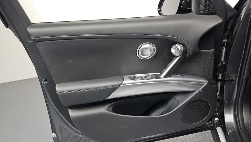 Genesis GV60