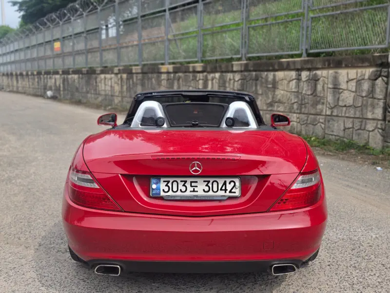 Mercedes-Benz SLK-Class